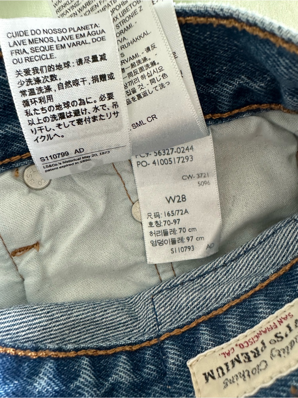 Levi's Cut Off 501 Denim Shorts - Picture 4 of 4